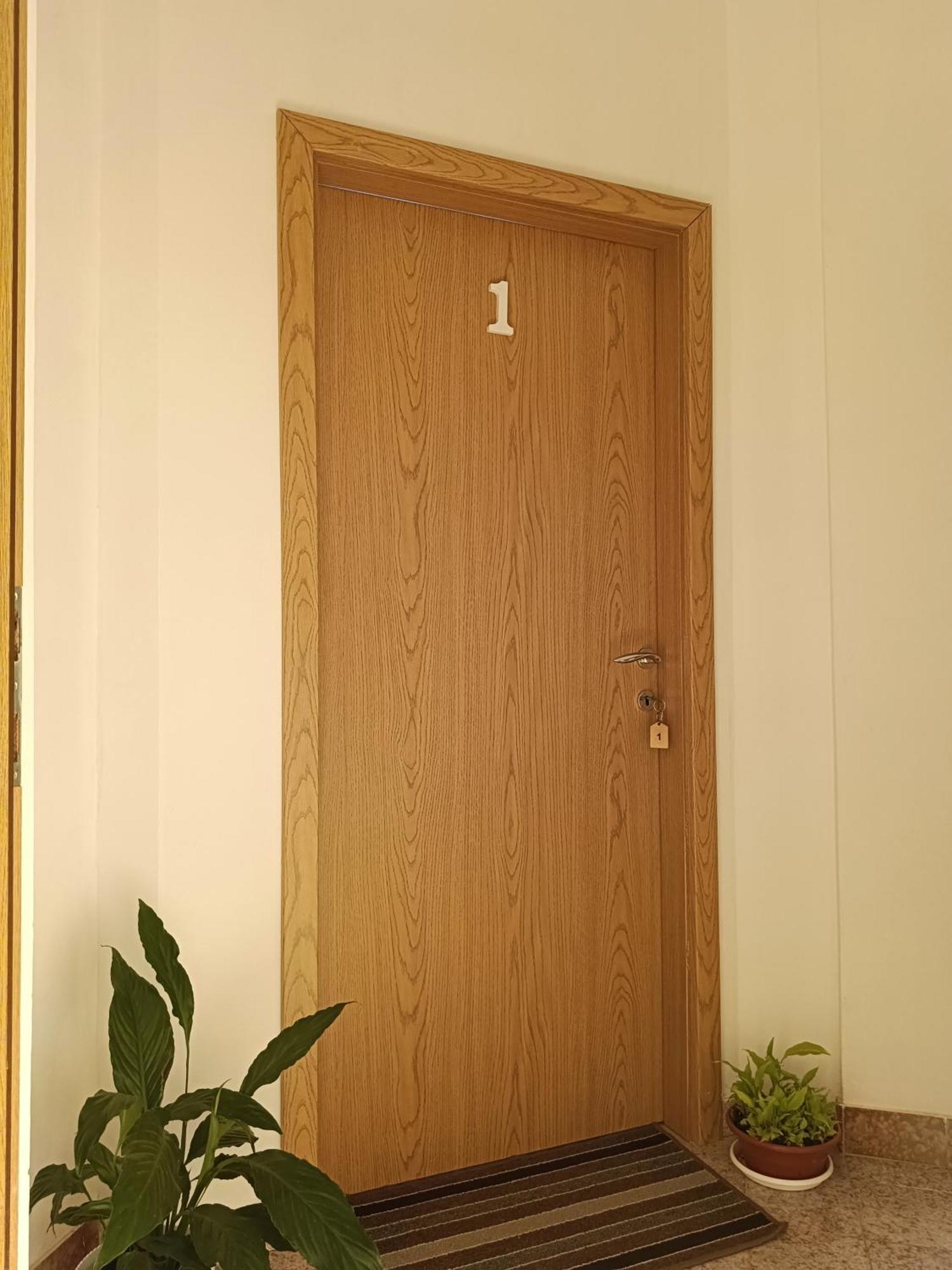 Apartments Villa Laura プーラ エクステリア 写真