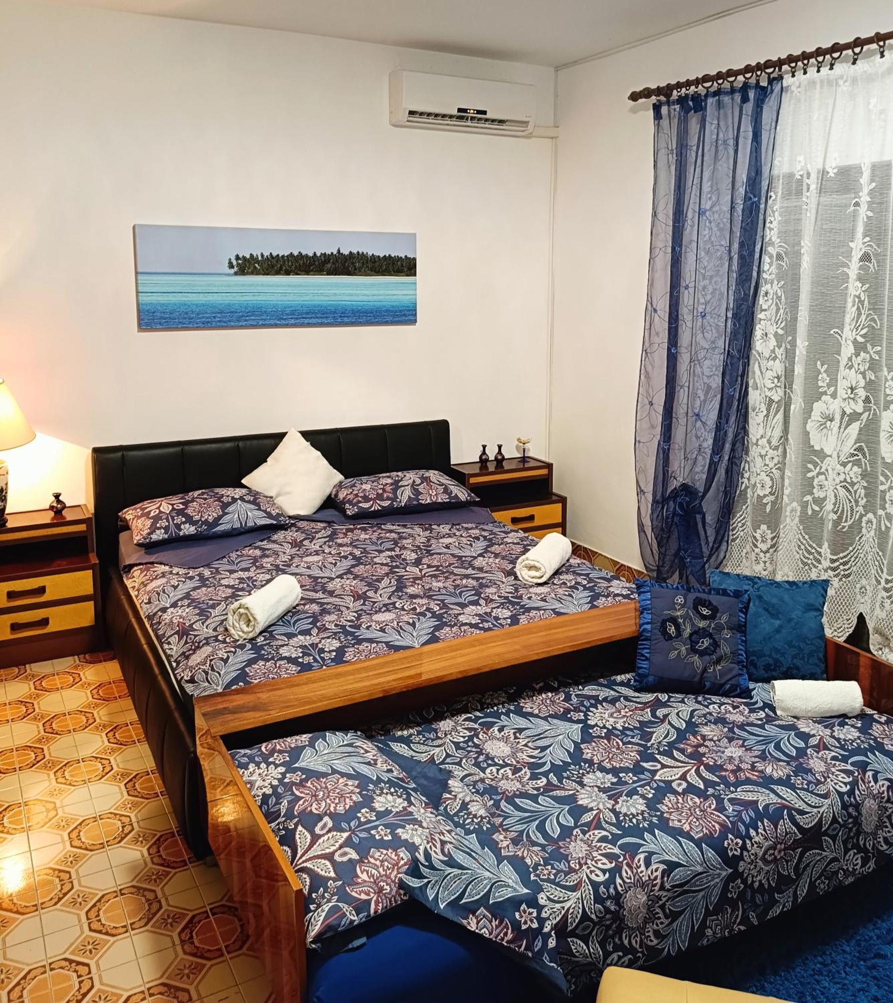 Apartments Villa Laura プーラ エクステリア 写真